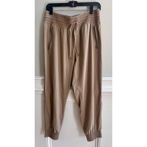 Woman's Athleta Camden Joggers size 10 in brown